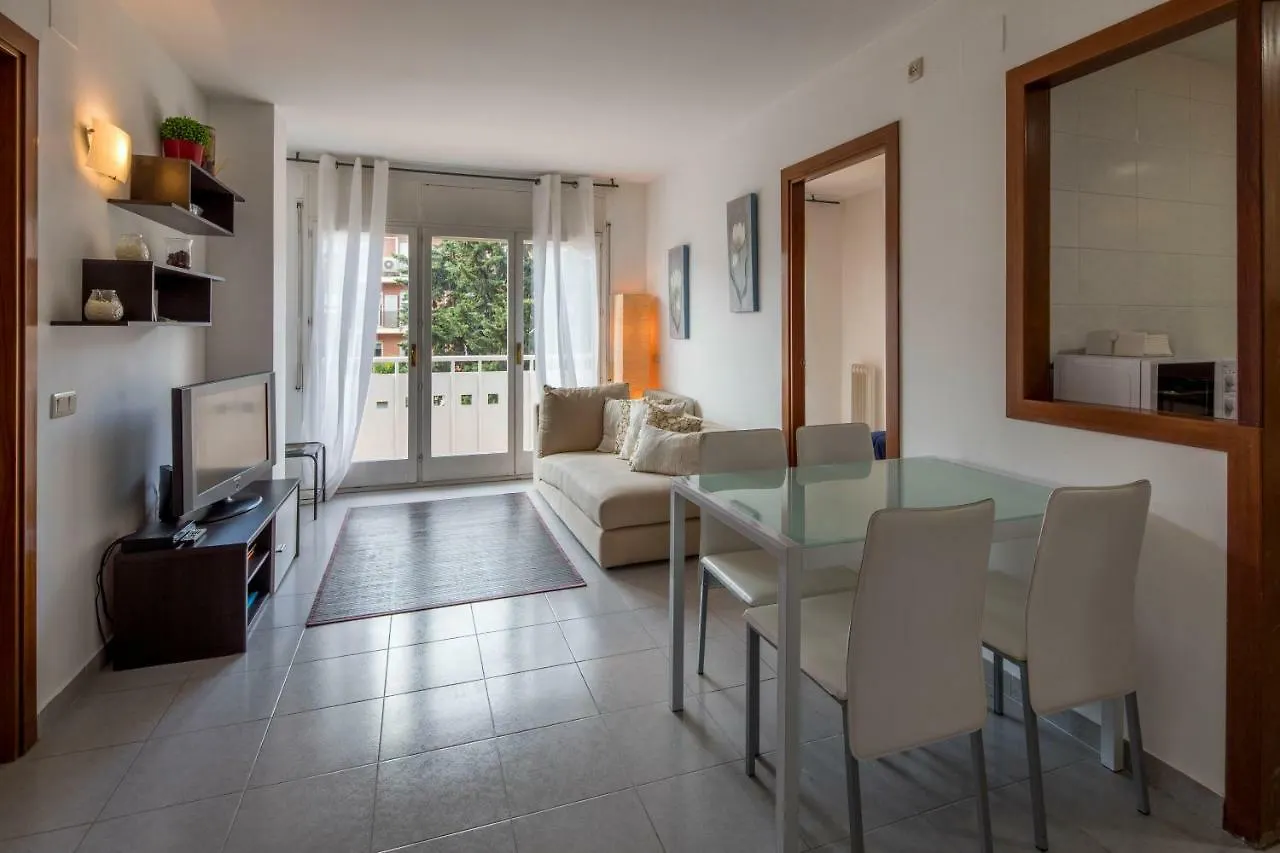 ジローナApartamento Castell De Pereladaアパートメント アパート